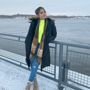 Meet your Posher, Muneet